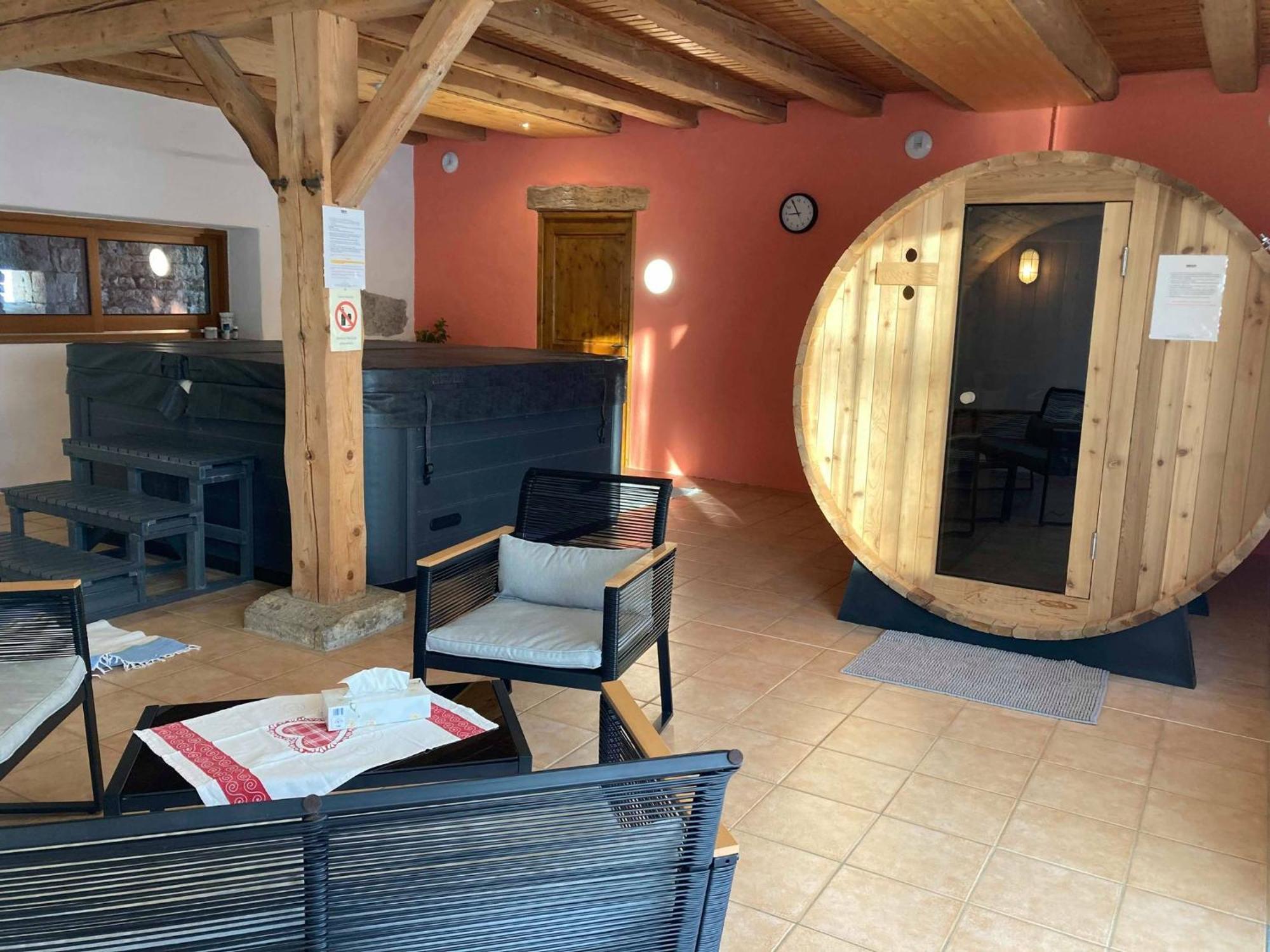 Le Moulin Des Oyes Bed & Breakfast Censeau Eksteriør bilde