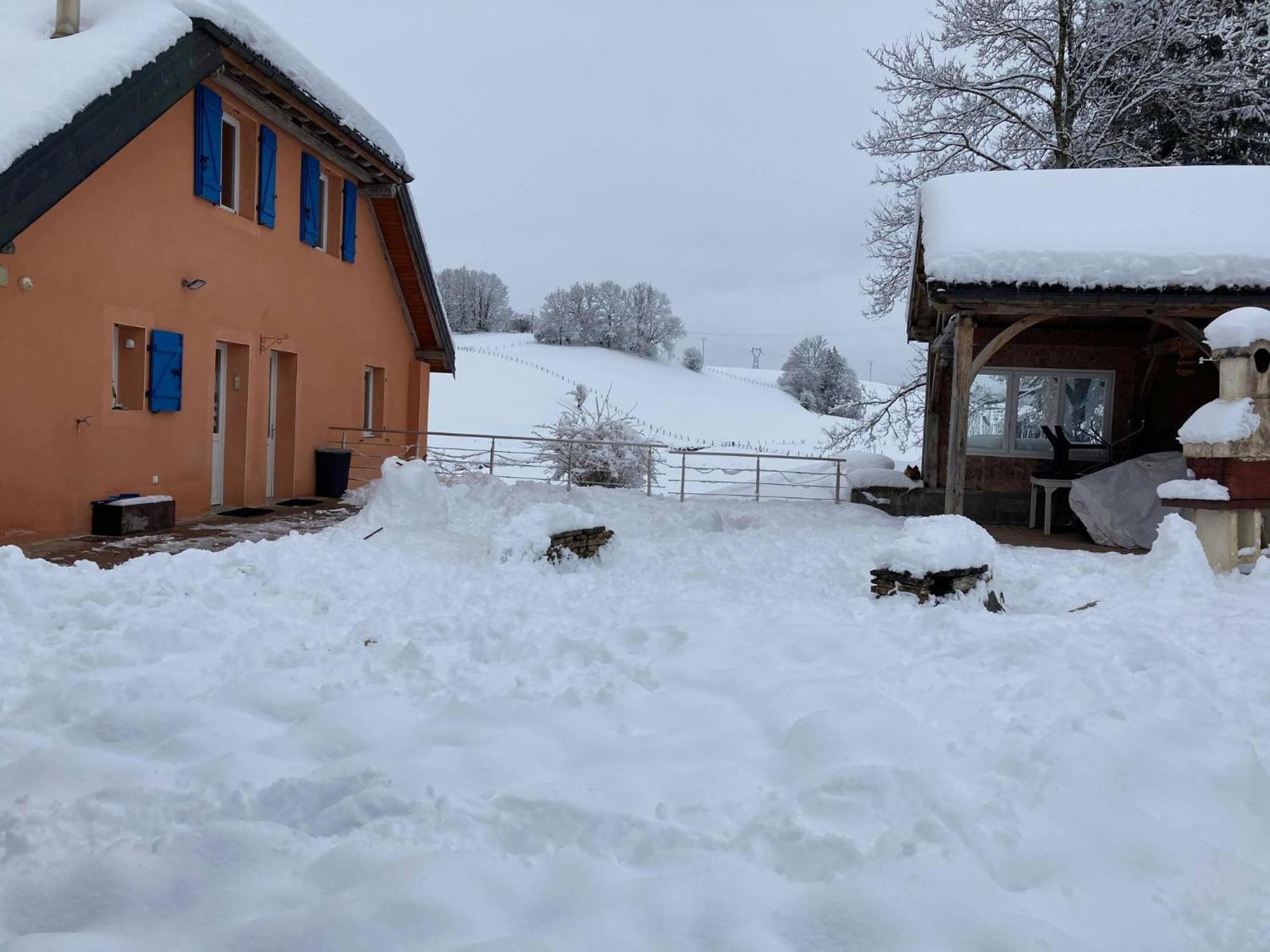 Le Moulin Des Oyes Bed & Breakfast Censeau Eksteriør bilde