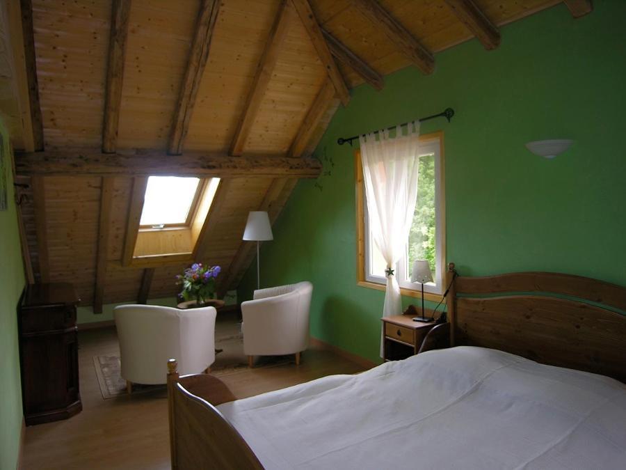 Le Moulin Des Oyes Bed & Breakfast Censeau Eksteriør bilde