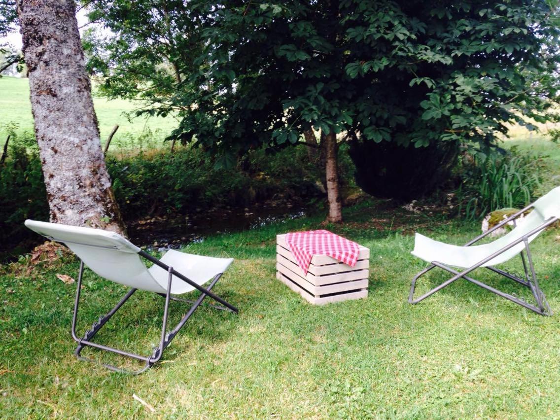 Le Moulin Des Oyes Bed & Breakfast Censeau Eksteriør bilde